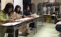 読み聞かせ会の様子２