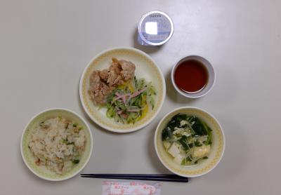 炒飯・からあげ・春雨サラダ・かきたま汁・チョコプリン