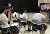 読み聞かせ会の様子 読み聞かせ会の様子