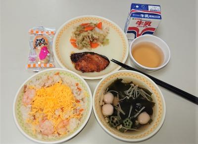 今日の給食メニュー