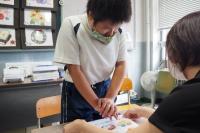 穴あけ作業中 穴あけ作業中