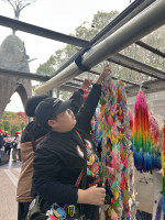 折り鶴をかけている。